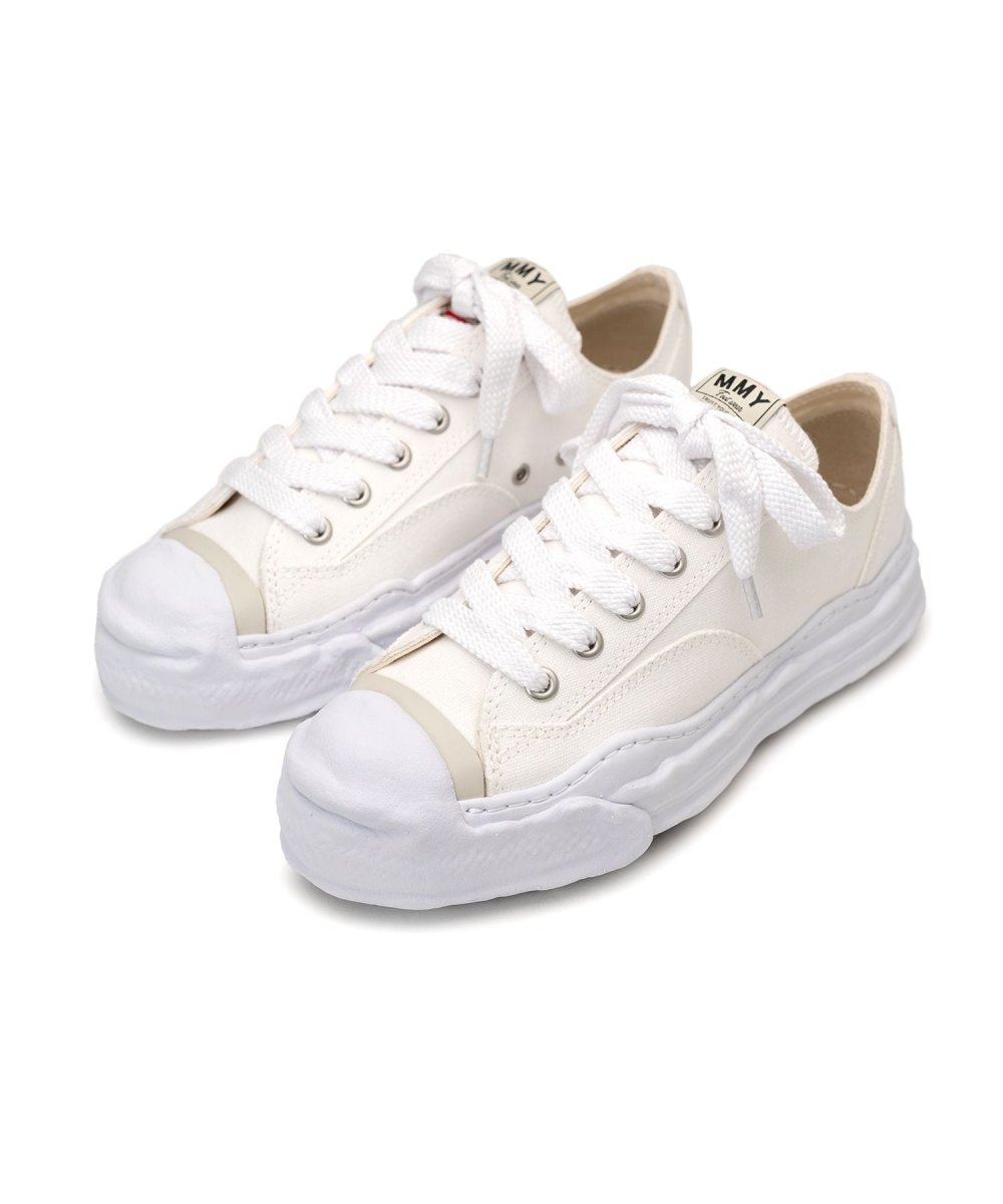 'Aeson Low Top' Sneaker - Style Outlet