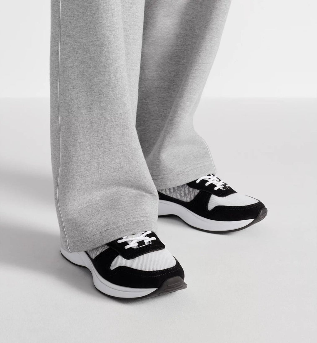 'B25' Sneaker - Style Outlet