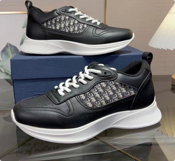 'B25' Sneaker - Style Outlet