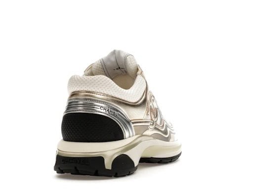 'CC' Runner Sneaker - Style Outlet
