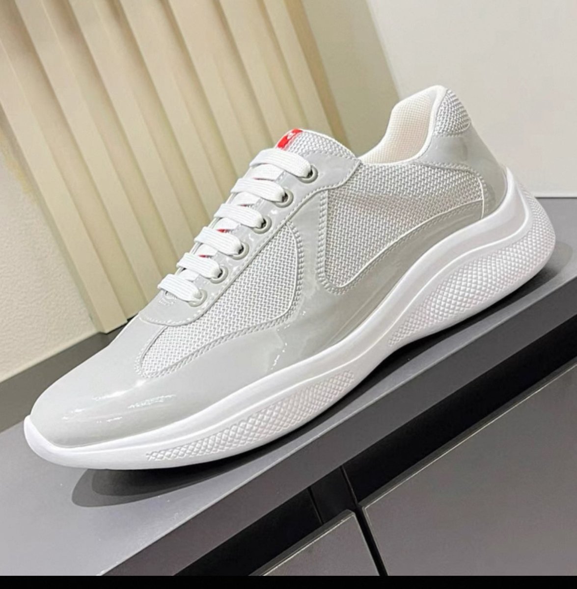 'Cups' Sneaker - Style Outlet