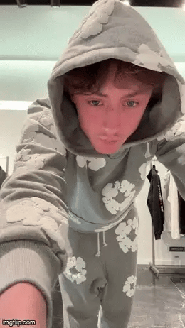 'Flower' - Tracksuit - Style Outlet