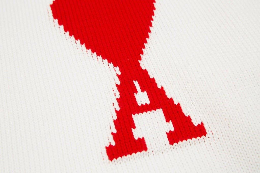 'Heart' - Sweater - Style Outlet