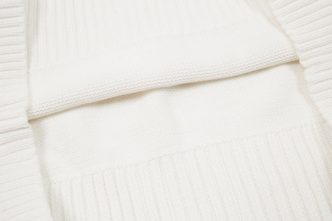 'Heart' - Sweater - Style Outlet