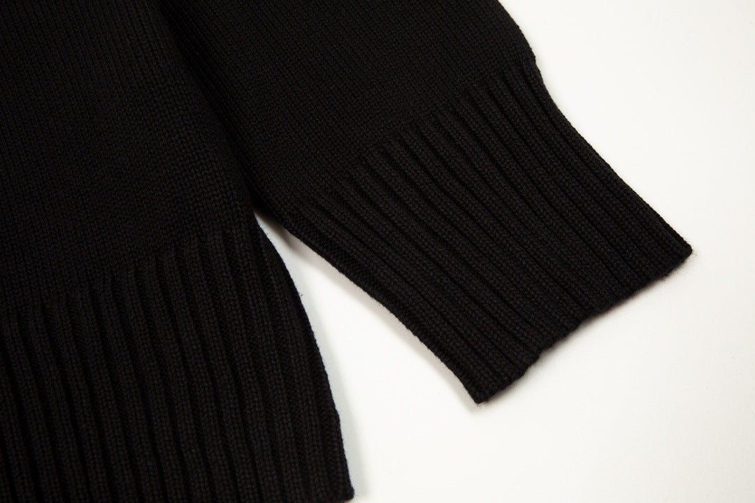 'Heart' - Sweater - Style Outlet