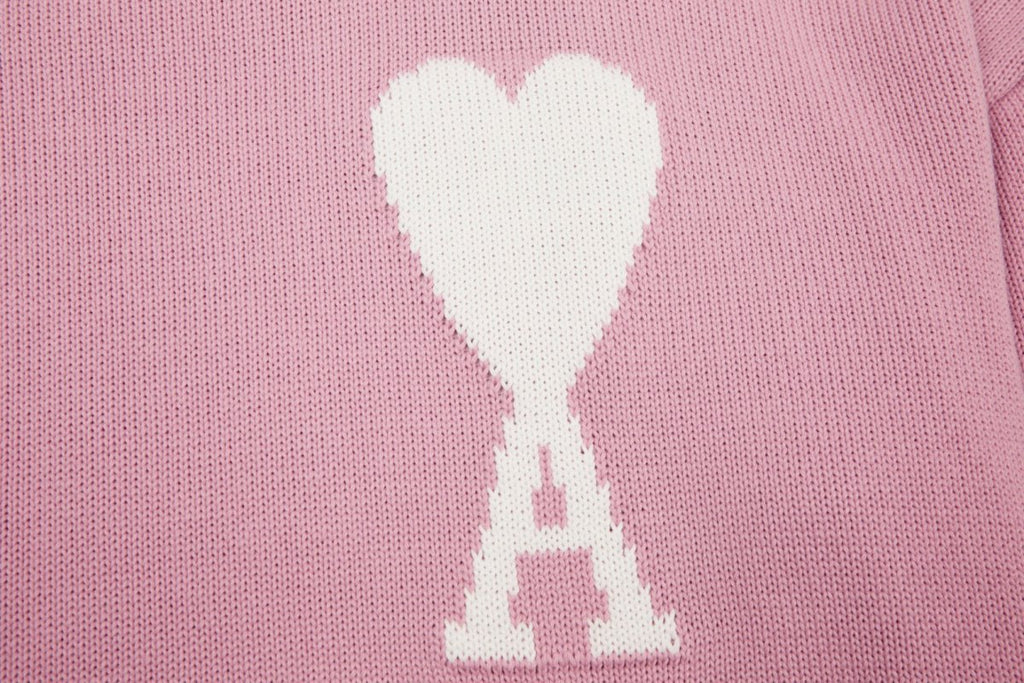'Heart' - Sweater - Style Outlet