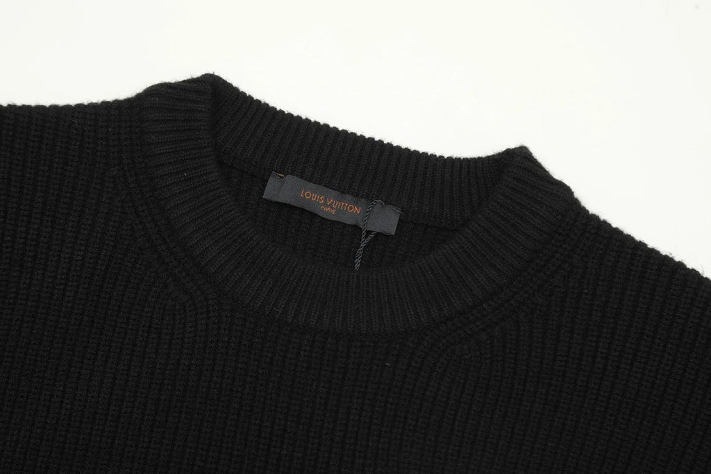 'LV' Knit - Style Outlet