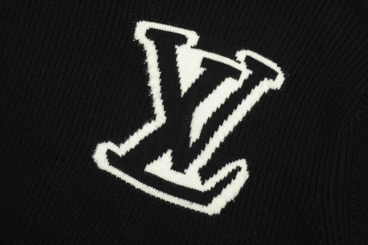 'LV' Knit - Style Outlet